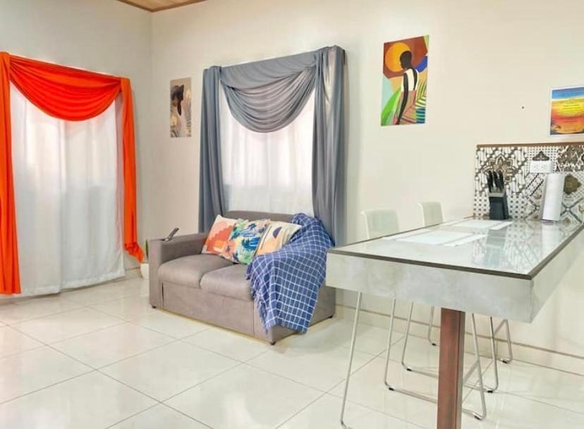 Orange Apartment 5 Min Aeropuerto Juan Santamaria アラフエラ エクステリア 写真